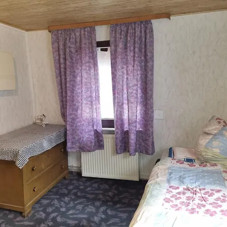 Fuer Monteure Und Handwerker Schoenes Ferienhaus In *